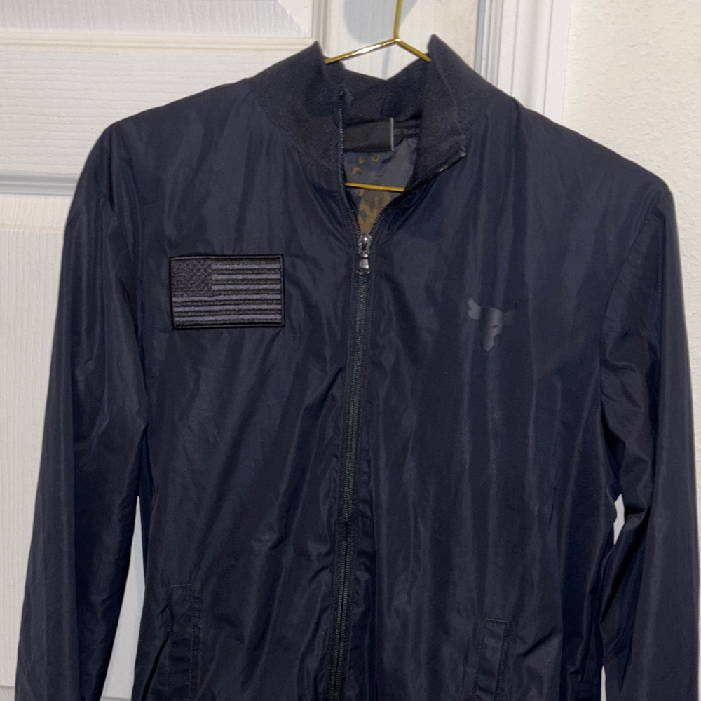 Under Armour Men's Black Windbreaker